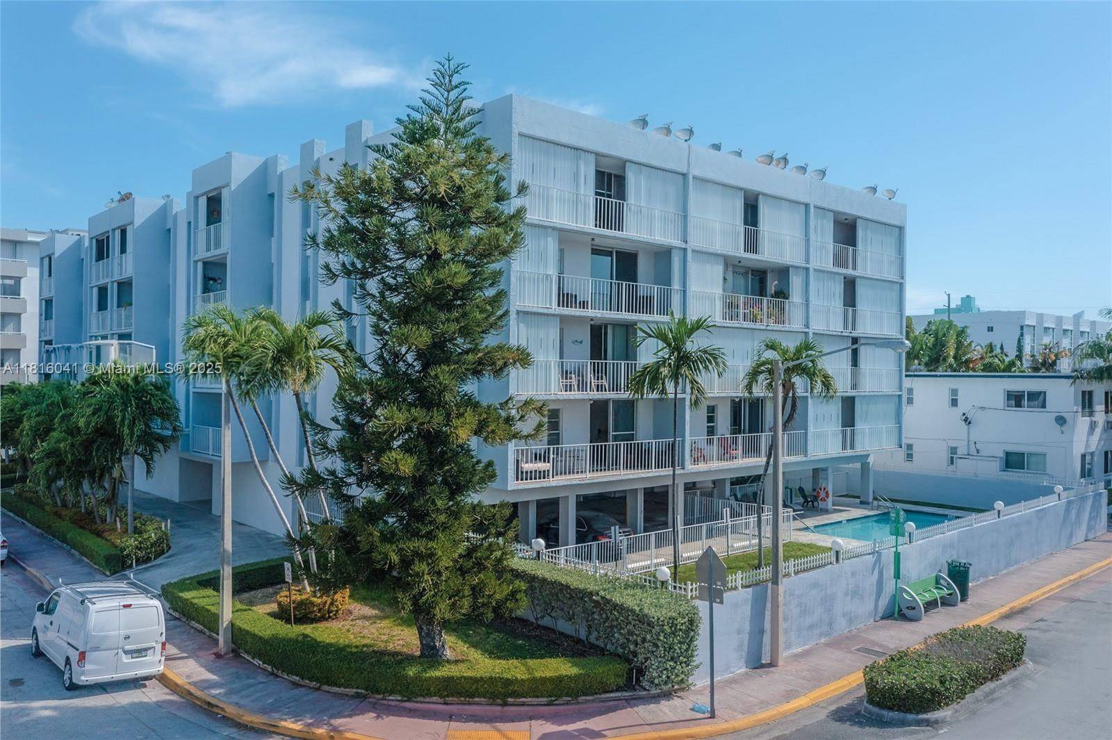 Miami Beach, FL 33141,7705 Abbott Ave #404