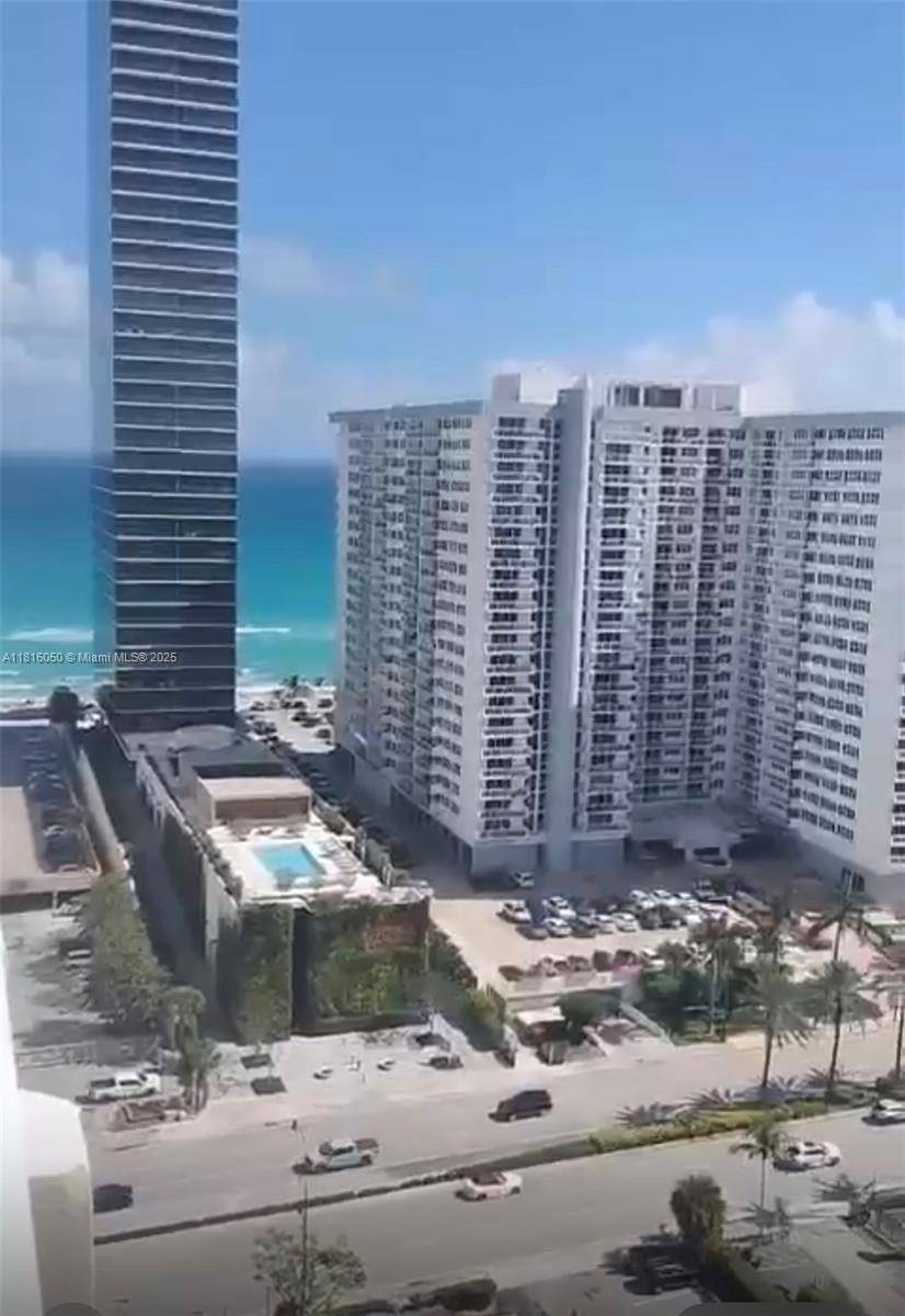 Hallandale Beach, FL 33009,1985 S Ocean Dr #20C