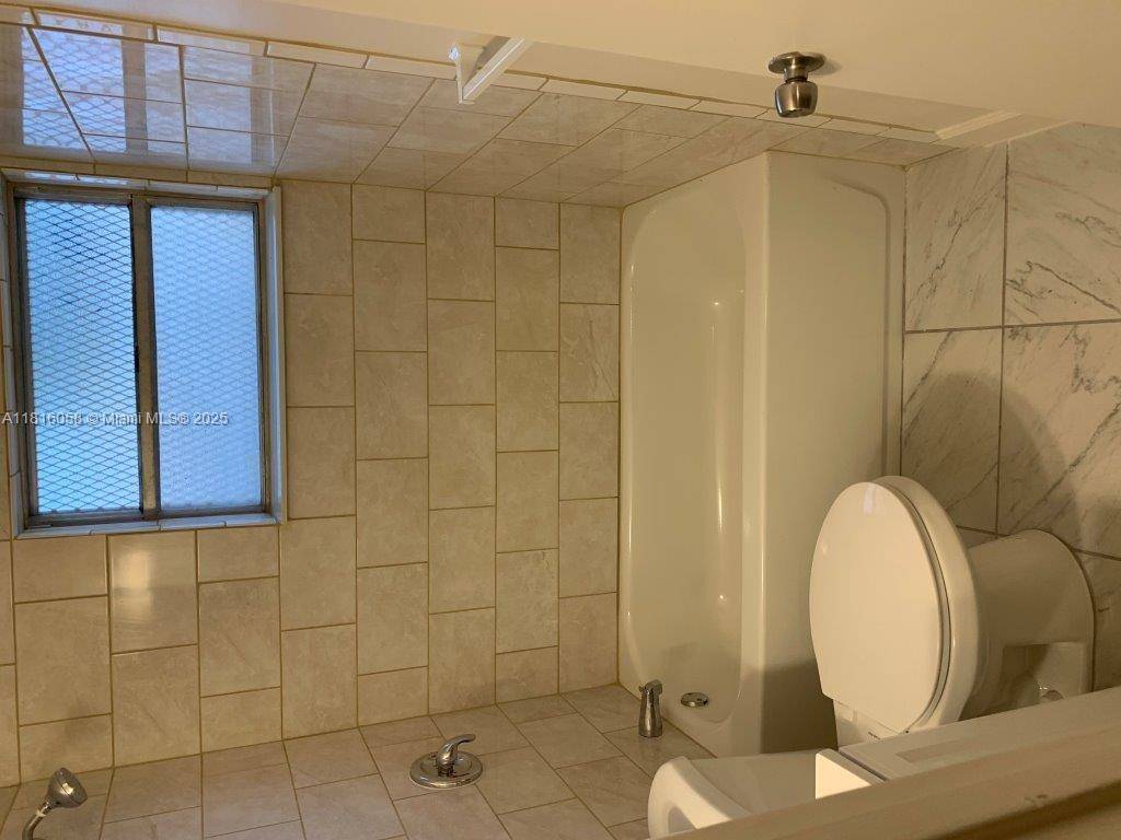 Dania Beach, FL 33004,Address not disclosed