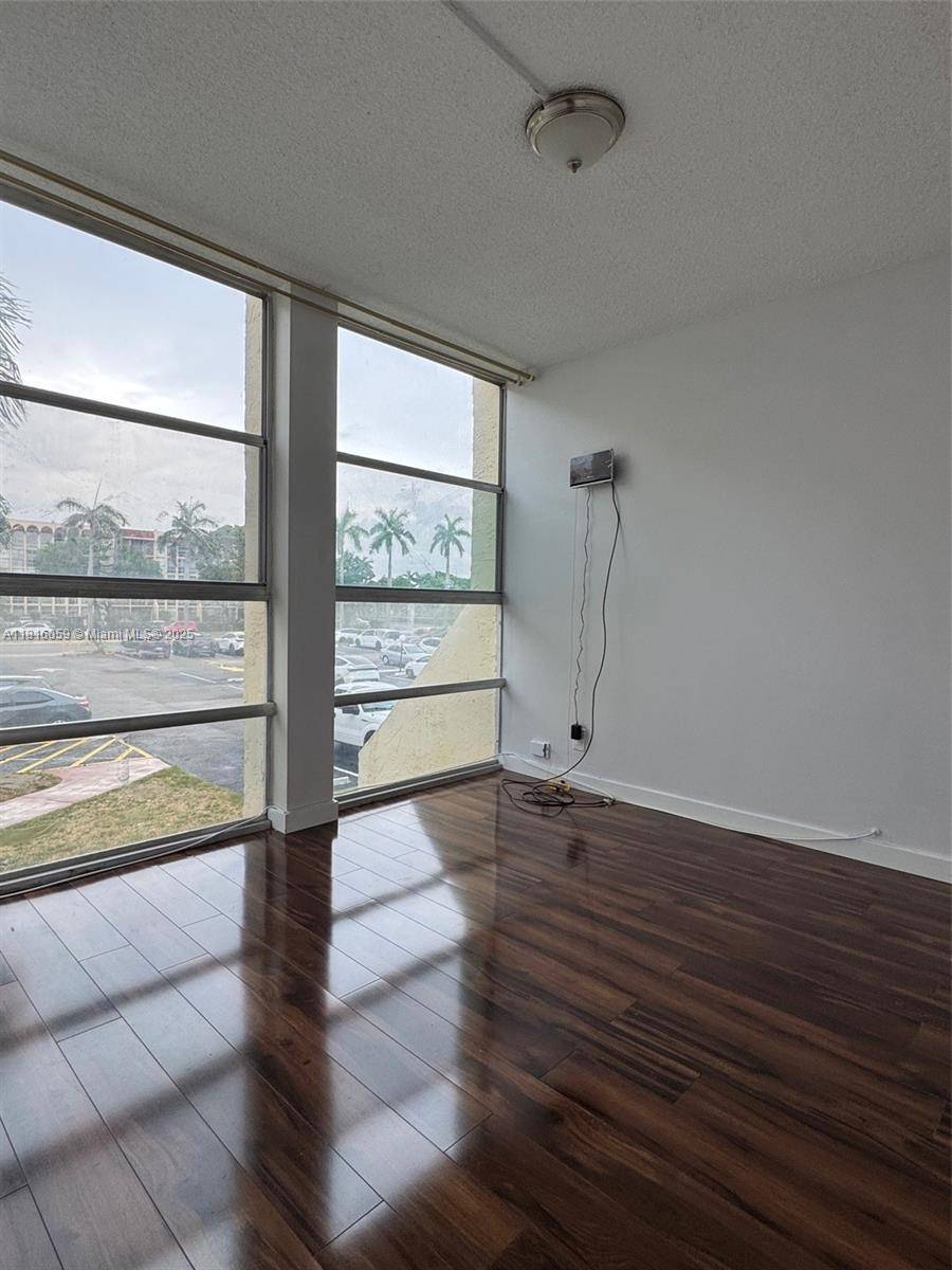 Hallandale Beach, FL 33009,851 Three Islands Blvd #218