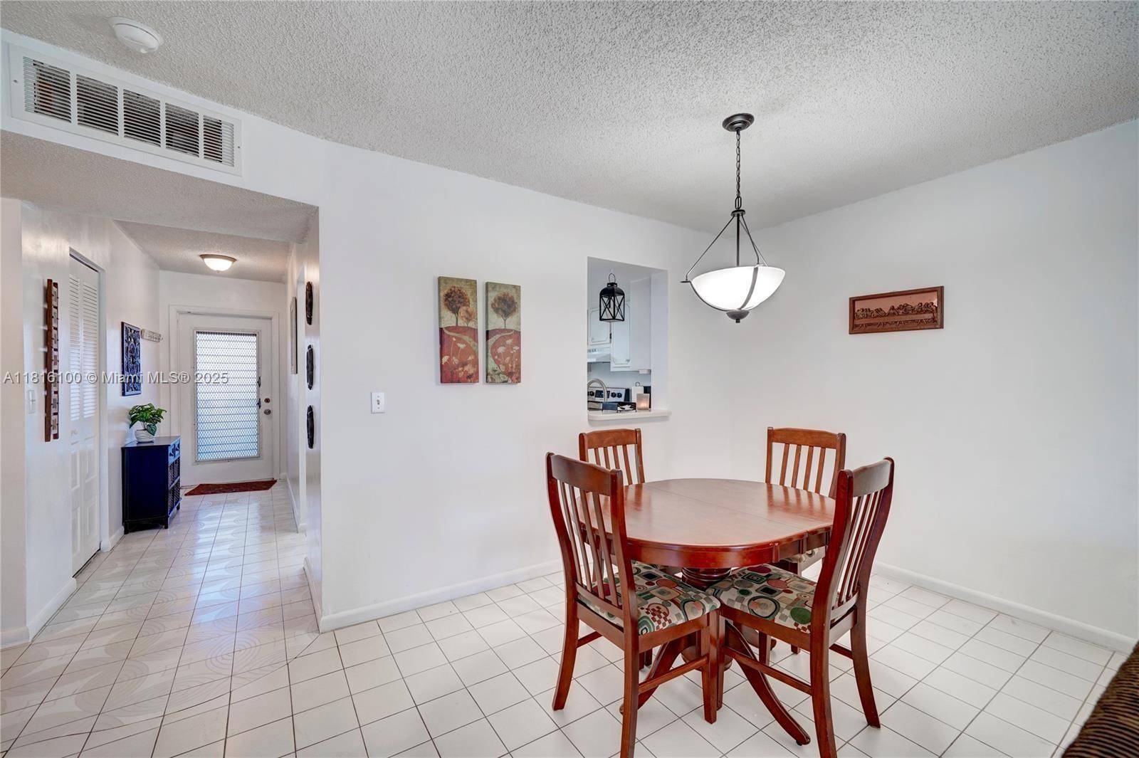 Margate, FL 33063,7620 NW 18th St #102