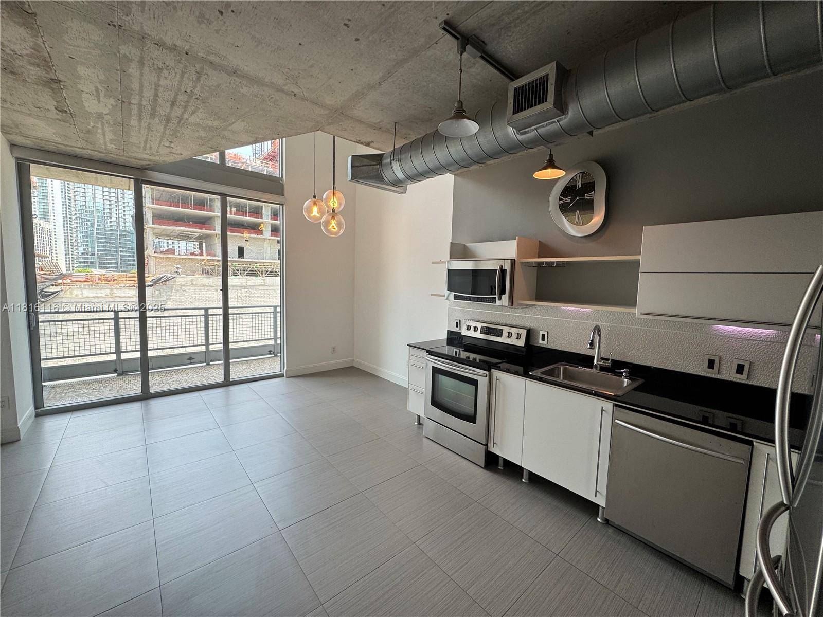 Miami, FL 33130,690 SW 1st Ct #1516