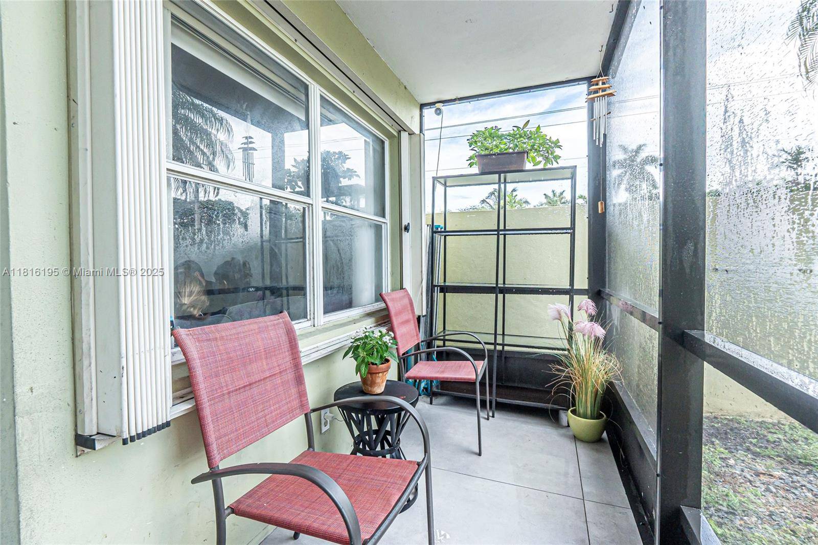 Hollywood, FL 33020,1425 Arthur St #116B