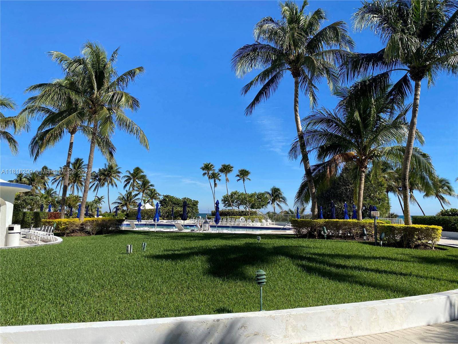 Miami Beach, FL 33140,5161 Collins Ave #216