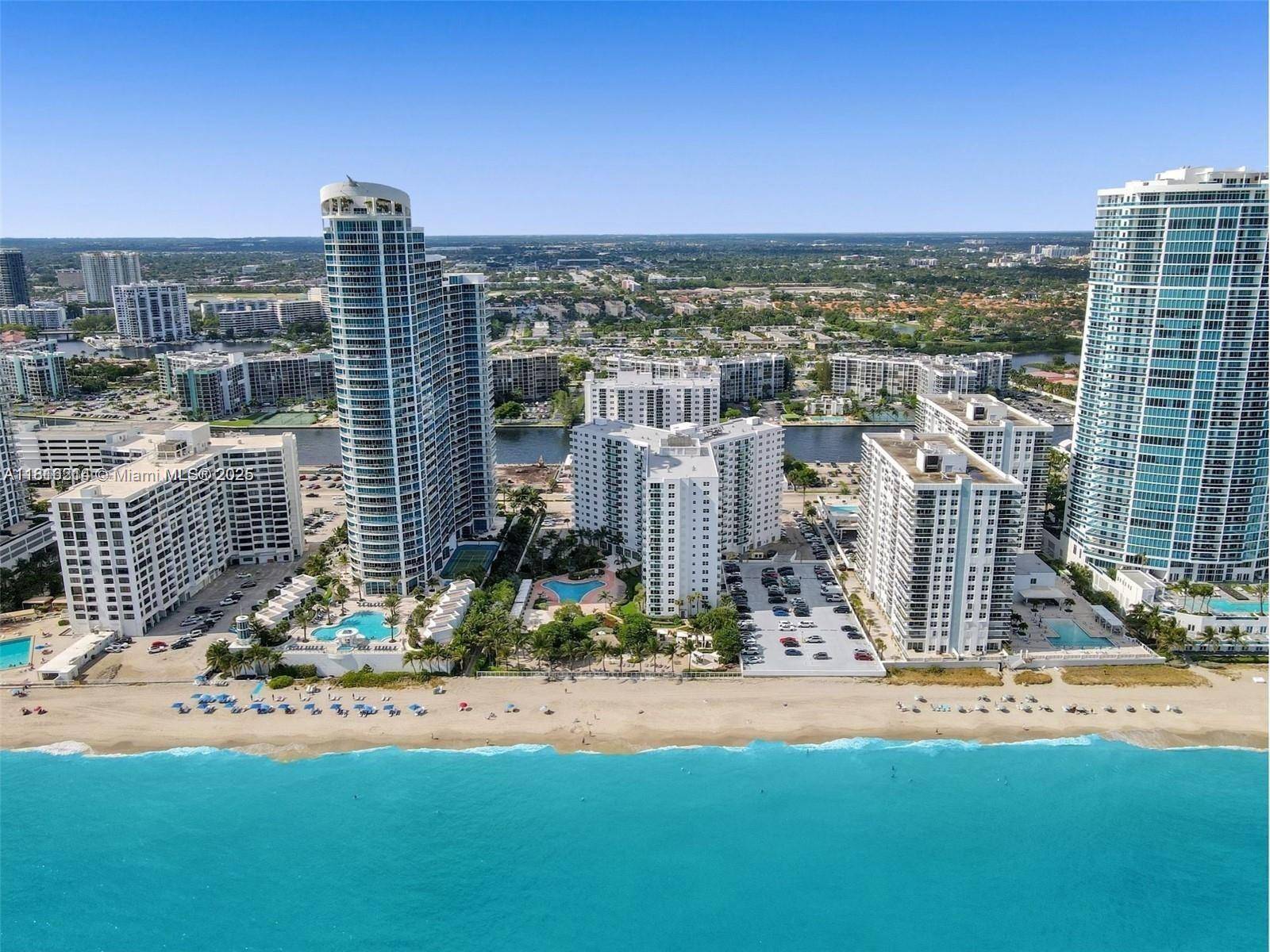 Hollywood, FL 33019,3001 S Ocean Dr #247