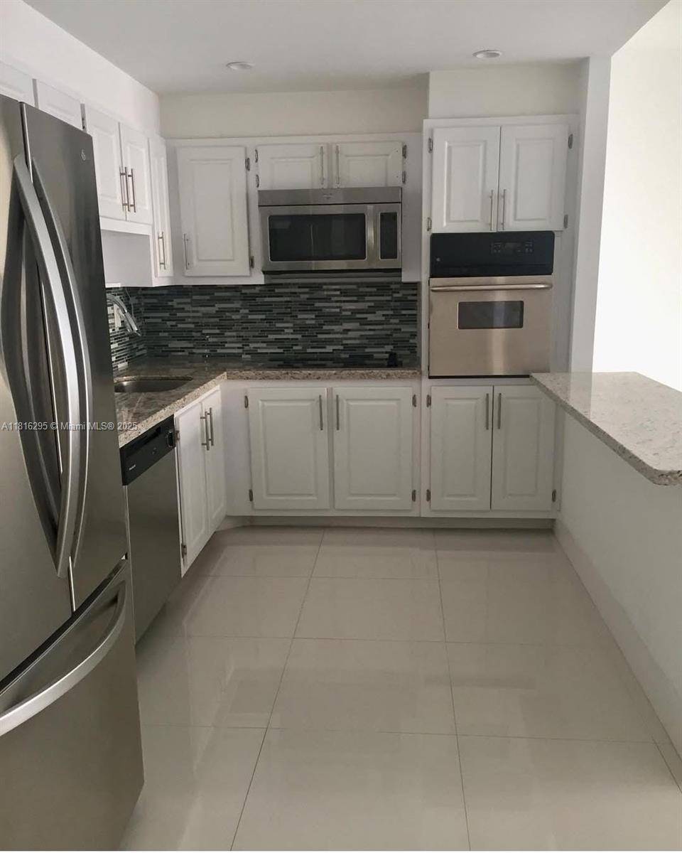 Sunny Isles Beach, FL 33160,19380 Collins Ave #510
