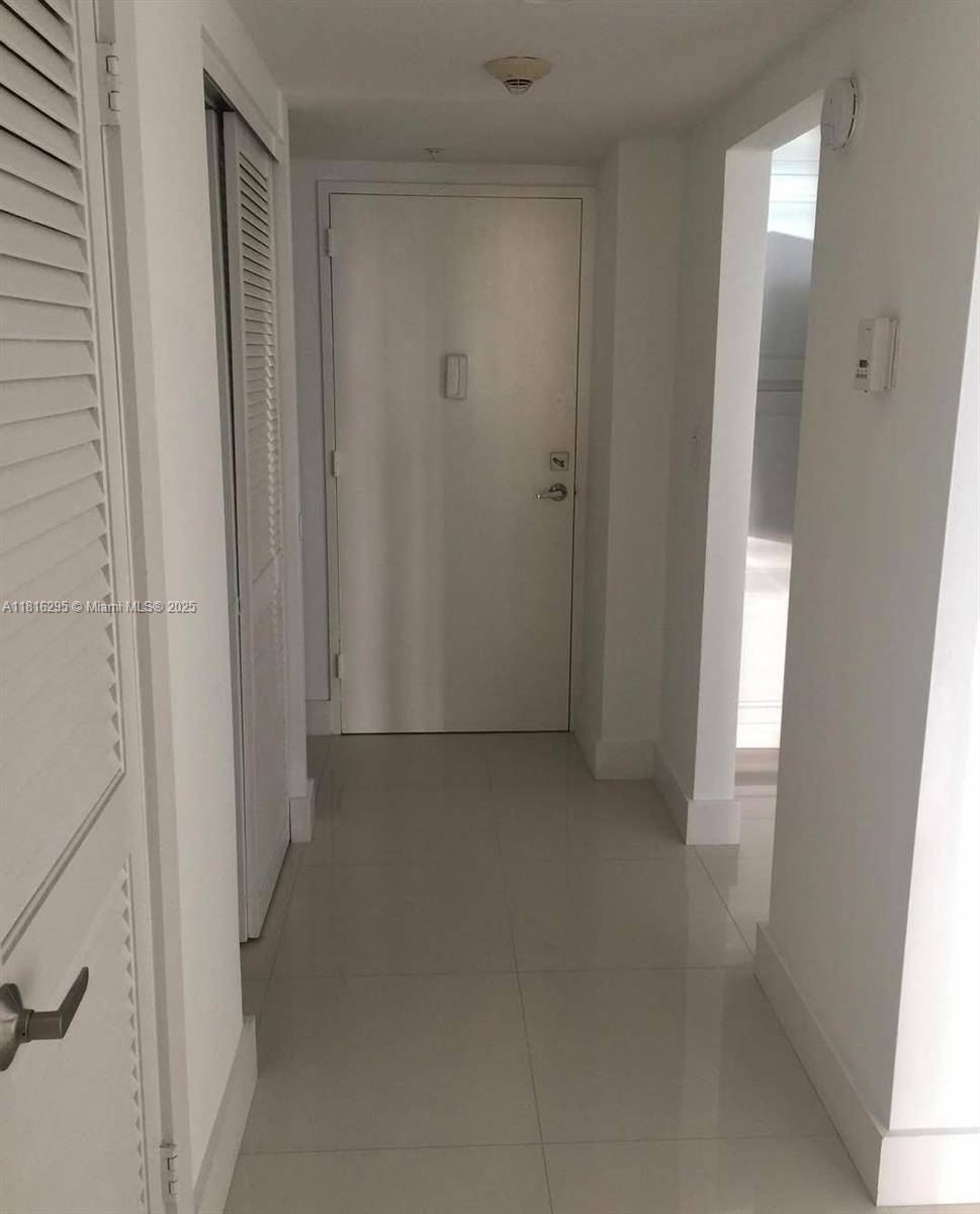 Sunny Isles Beach, FL 33160,19380 Collins Ave #510