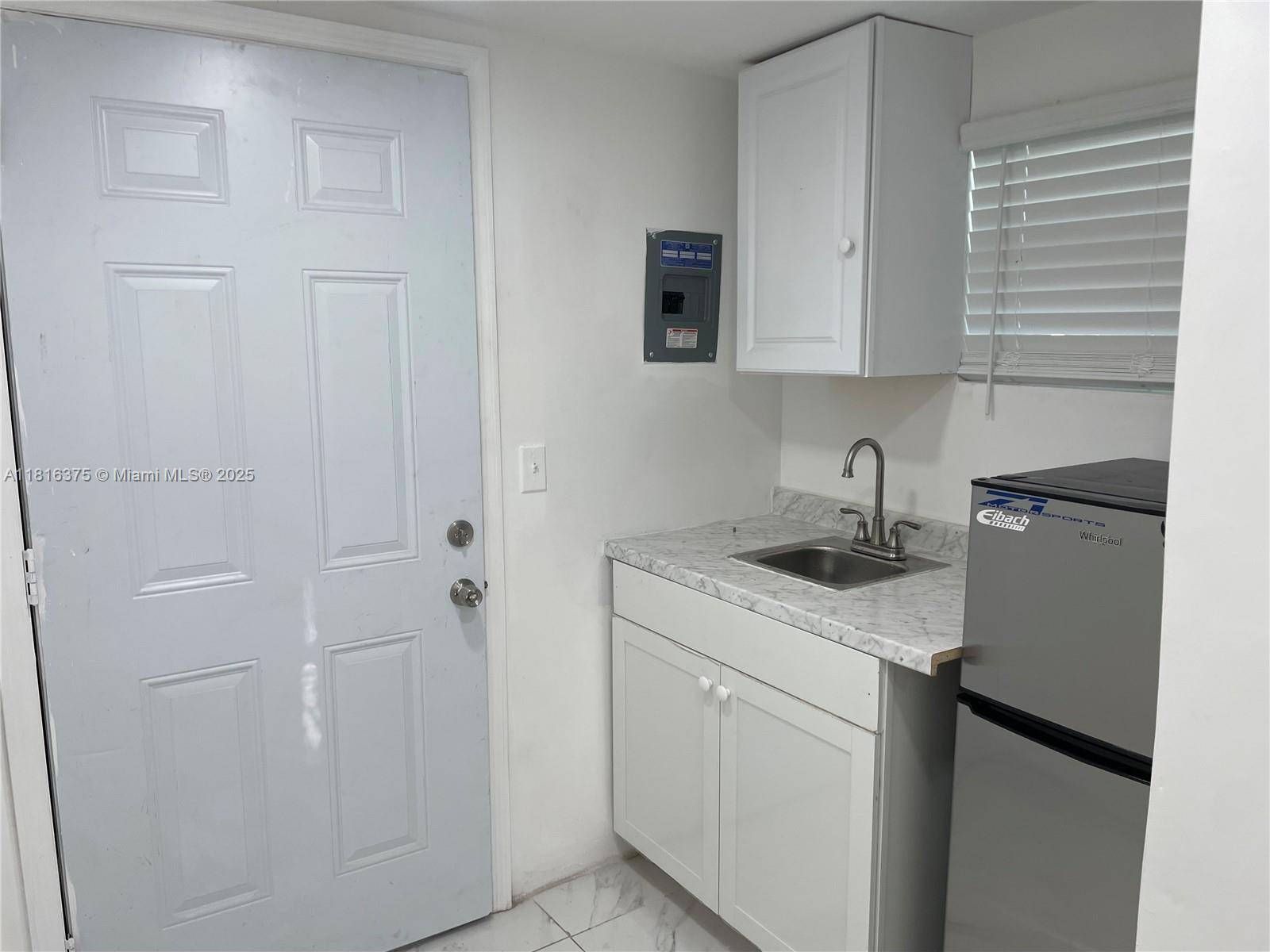 North Miami Beach, FL 33162,760 NE 168th St #2