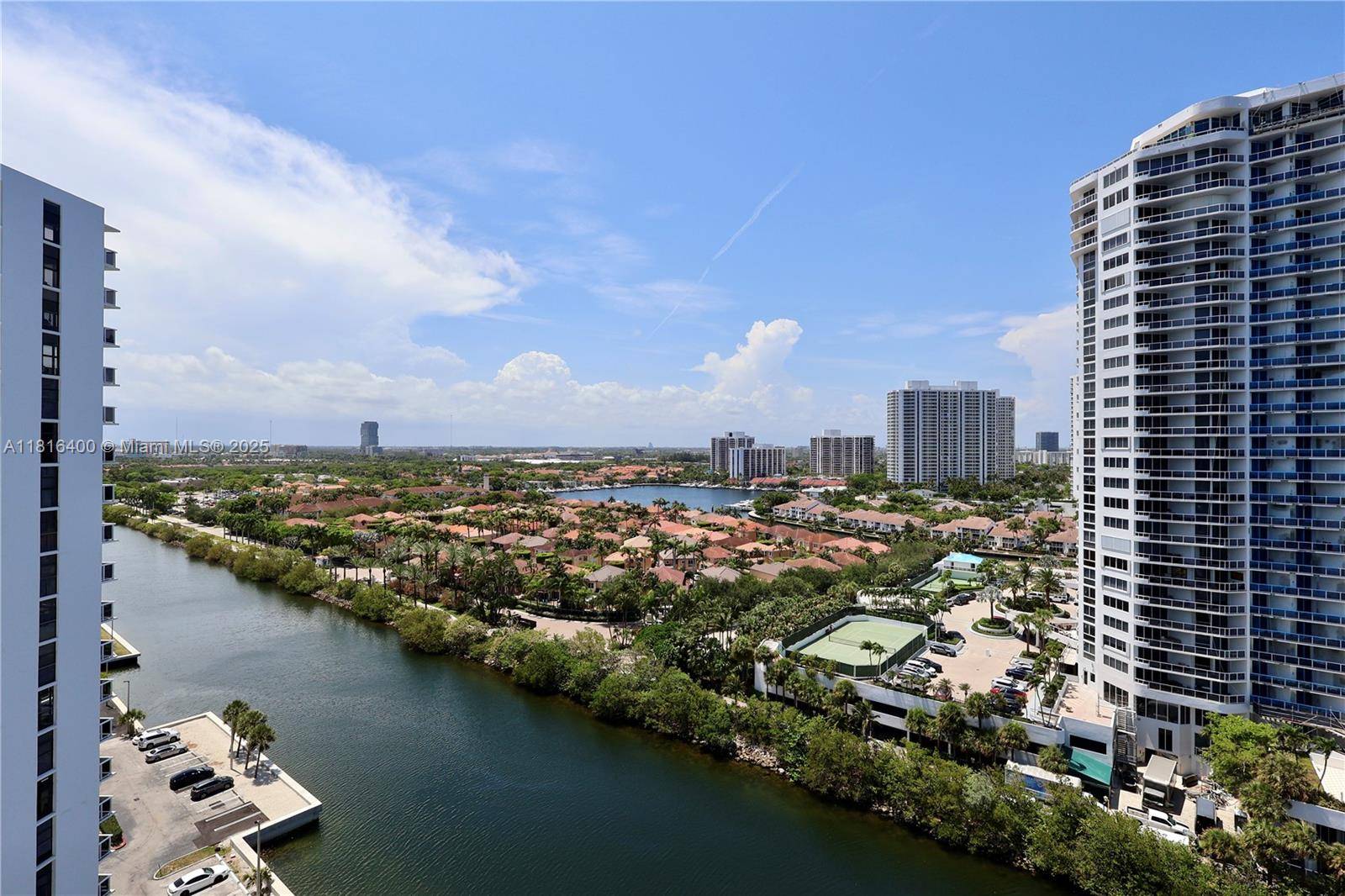 Aventura, FL 33180,20515 E Country Club Dr #1841