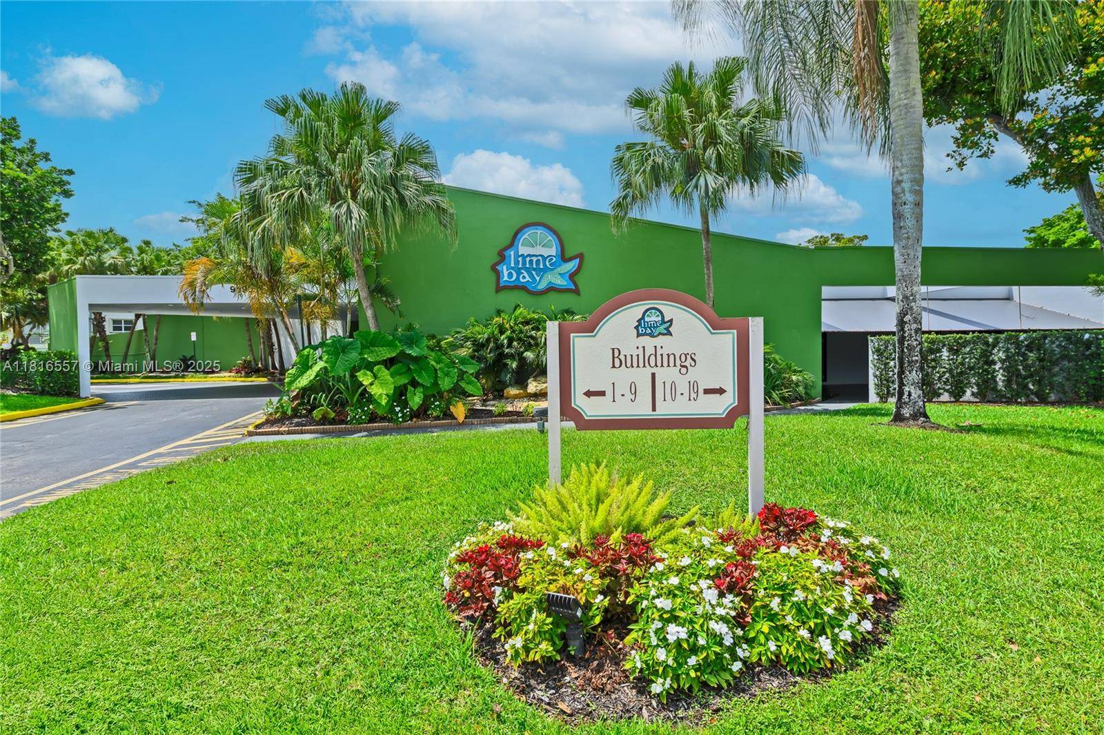 Tamarac, FL 33321,9091 Lime Bay Blvd #211