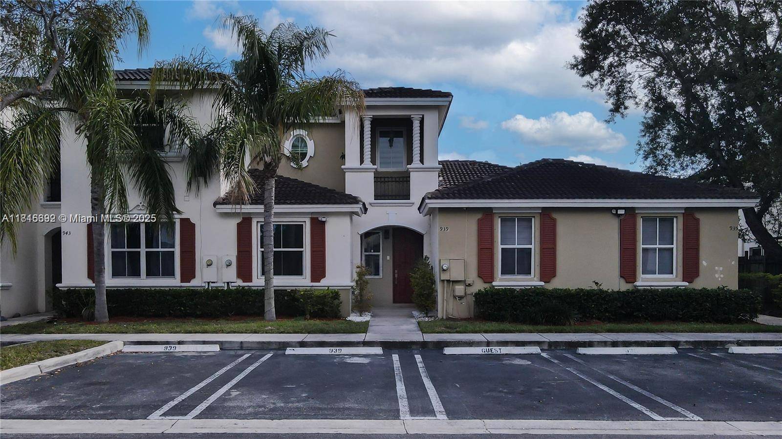 Homestead, FL 33033,939 NE 42nd Ter #939