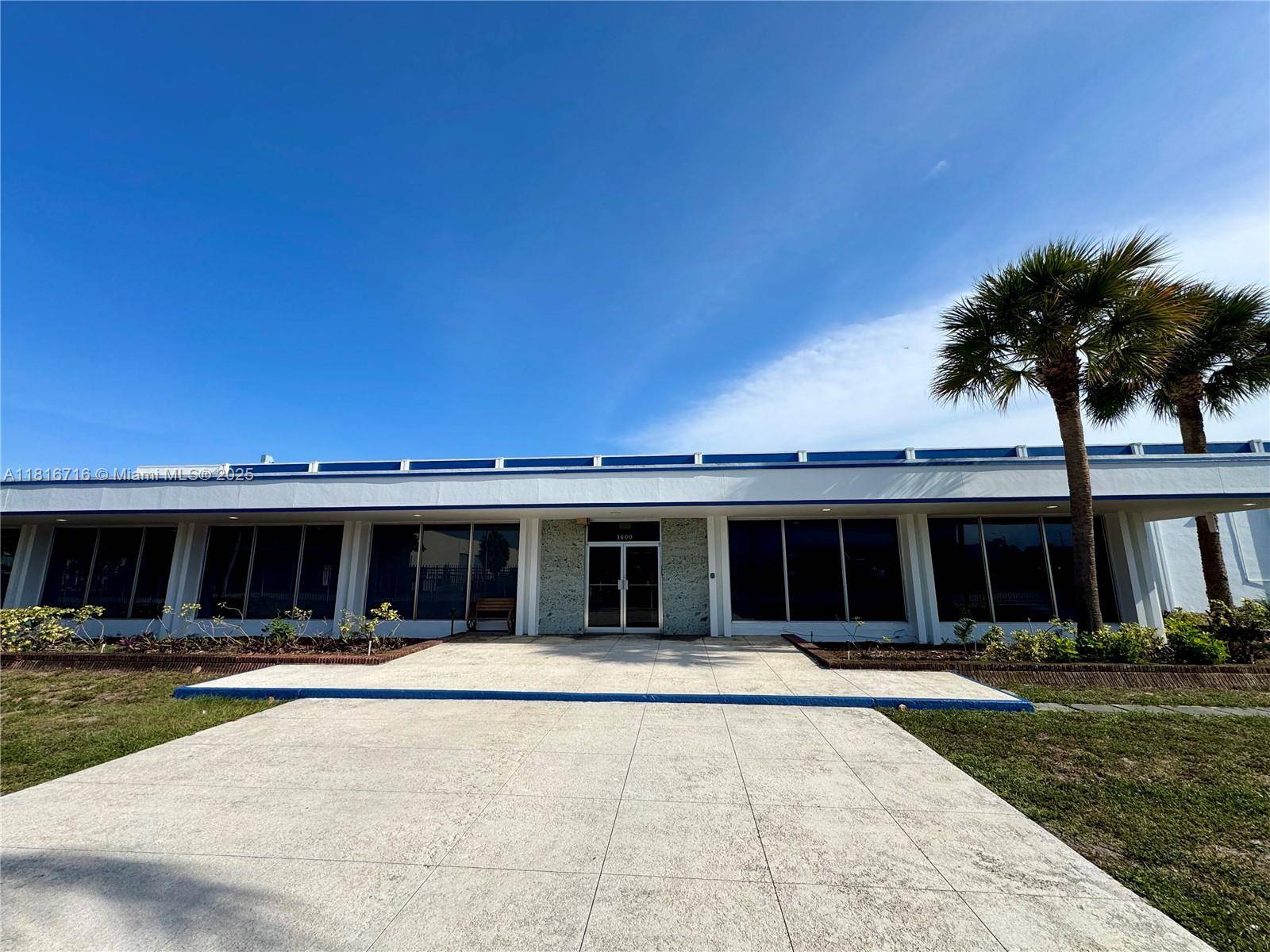 Miami Gardens, FL 33169,1600 NW 165th St