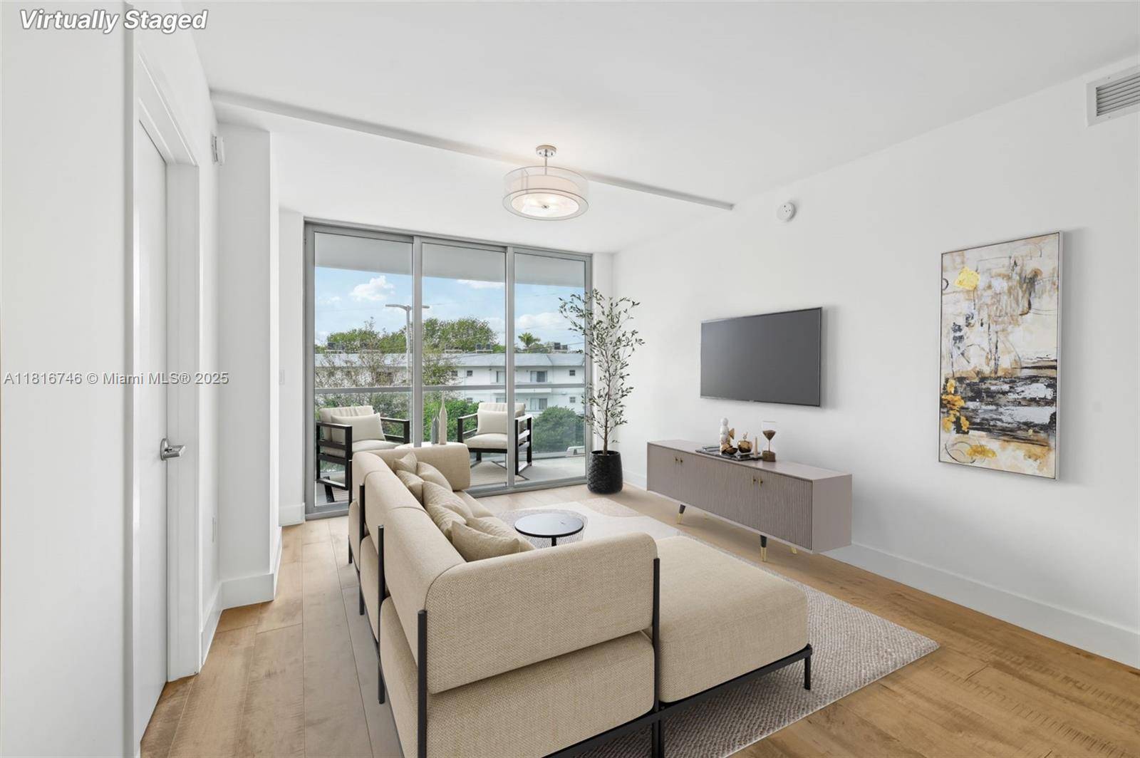 North Miami Beach, FL 33181,13800 Highland Dr #202