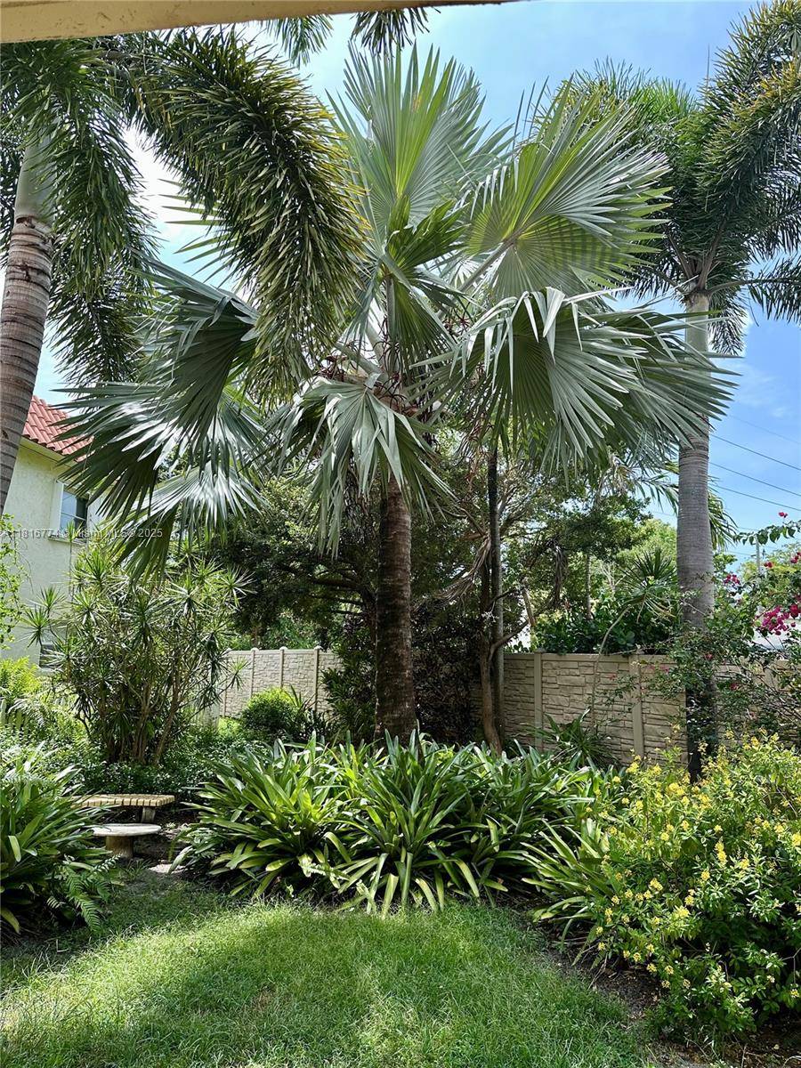 Fort Lauderdale, FL 33305,1125 NE 16th Pl #106