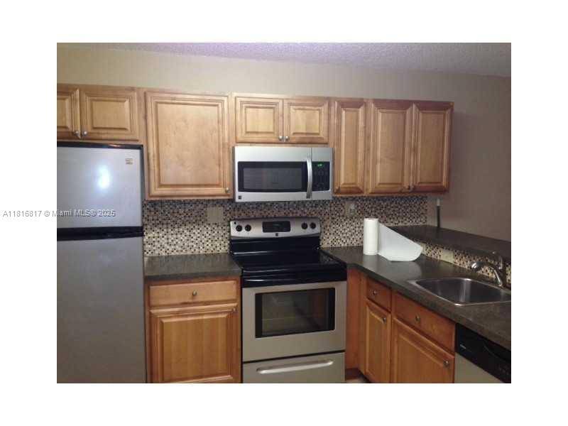 Sunrise, FL 33351,9918 Nob Hill Ln #9918