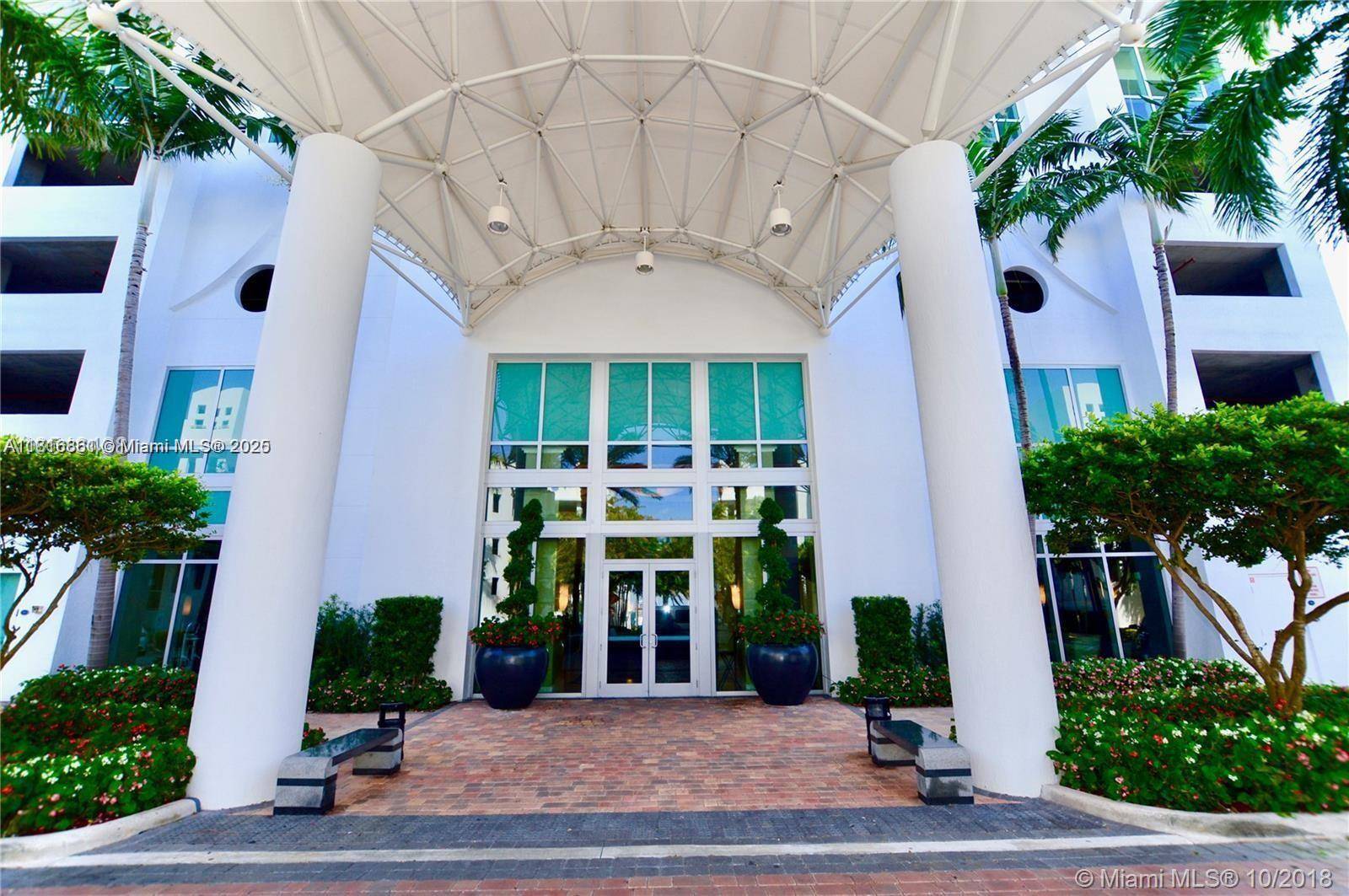 North Bay Village, FL 33141,7900 Harbor Island Dr #PH25