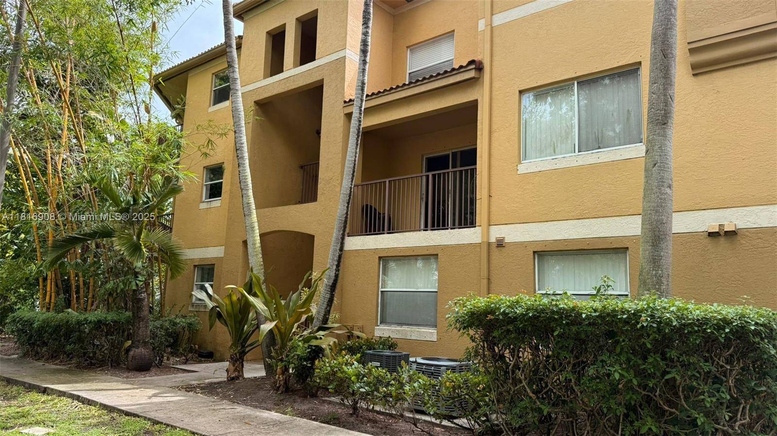 Plantation, FL 33324,771 N Pine Island Rd #205