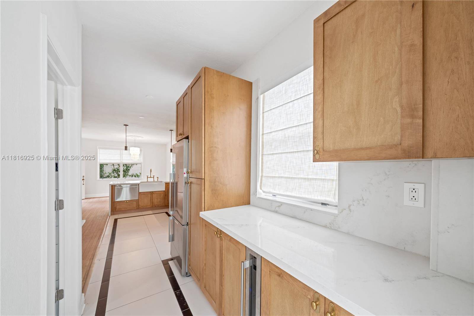 Miami Beach, FL 33139,726 Meridian Ave #5