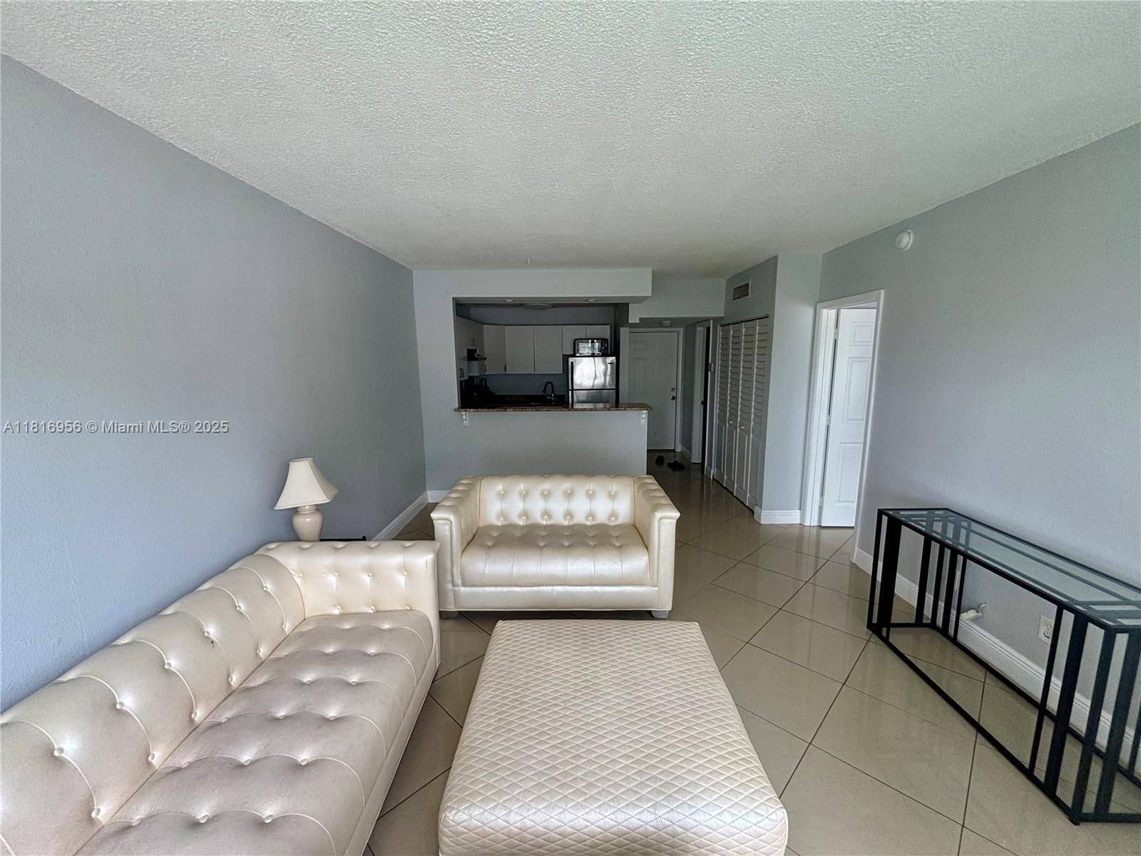 Pompano Beach, FL 33060,251 SE 6th Ave #3