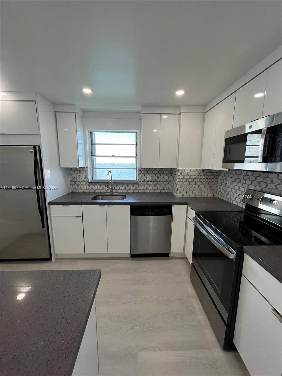 North Bay Village, FL 33141,1865 79th St Cswy #12I