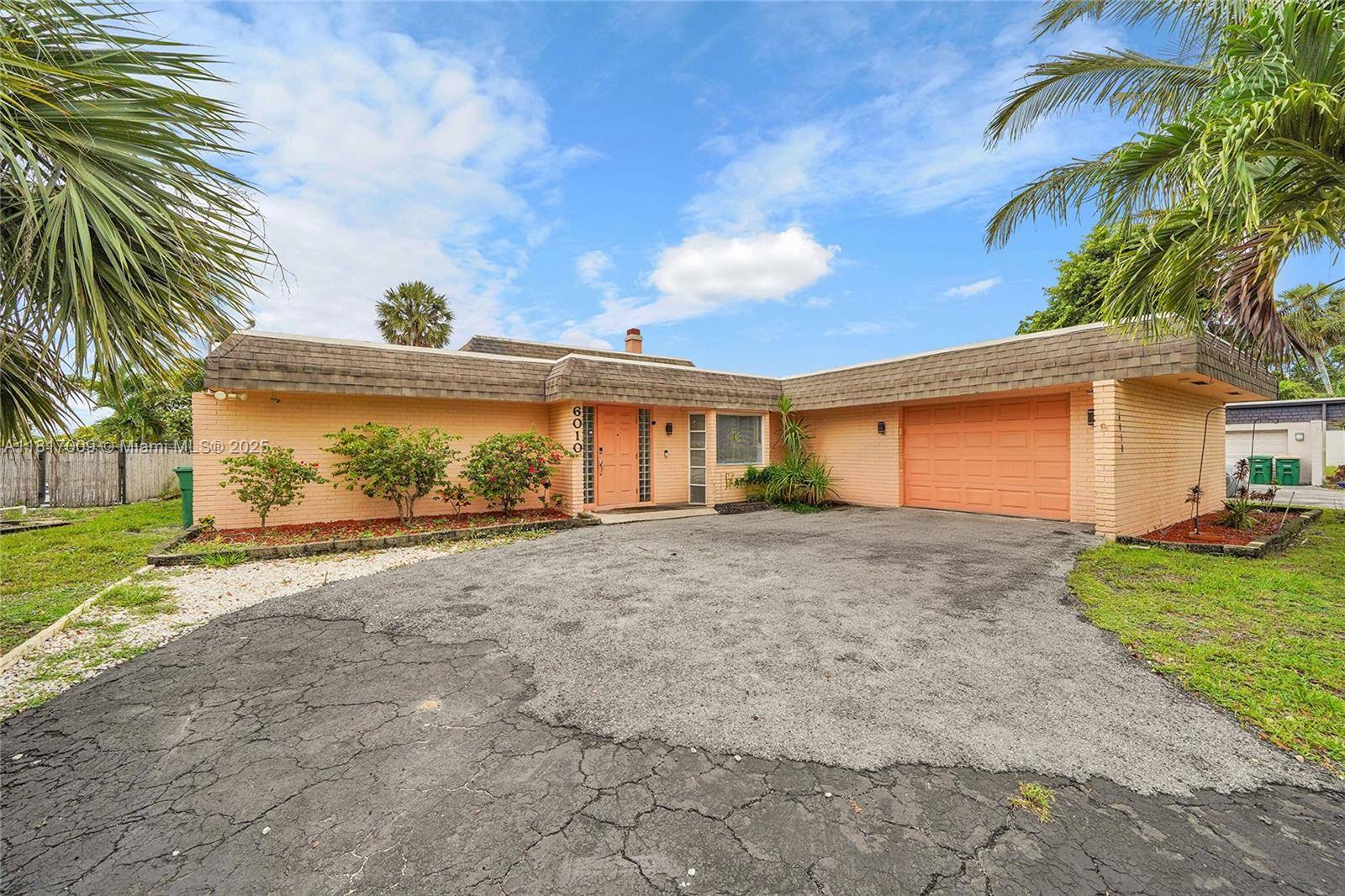 Tamarac, FL 33319,6010 Linden Cir