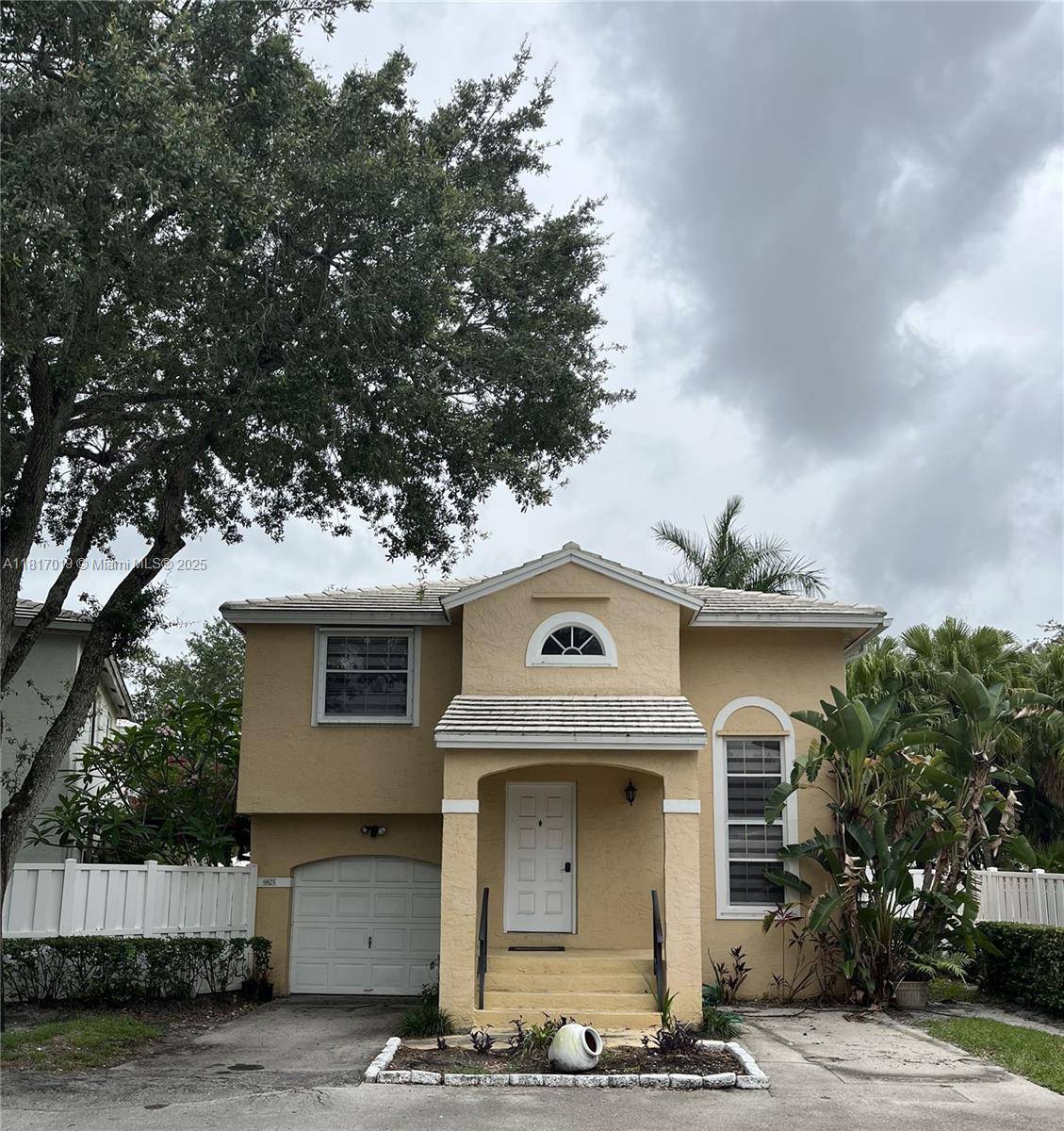 Plantation, FL 33324,9825 NW 2nd Ct
