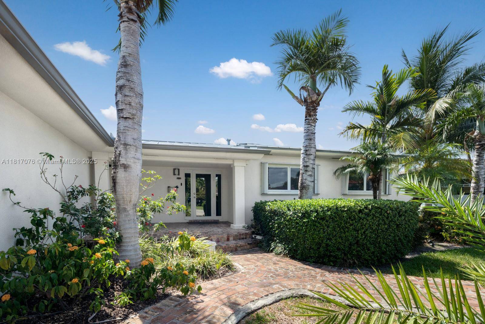 North Miami, FL 33181,12985 Ortega Ln