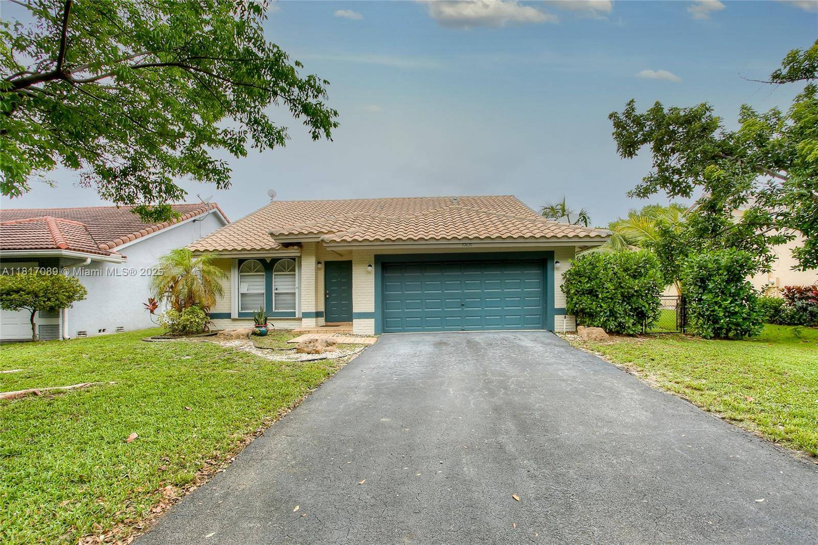 Coral Springs, FL 33065,10631 NW 32nd Ct