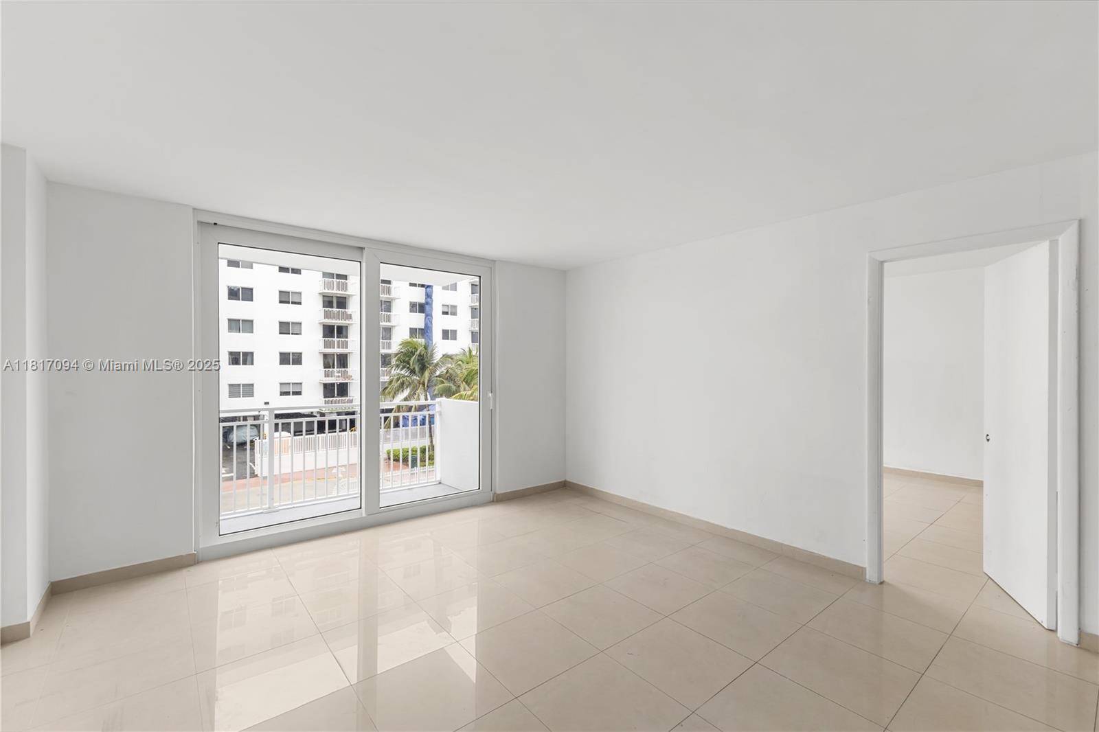 Miami Beach, FL 33139,345 Ocean Dr #321