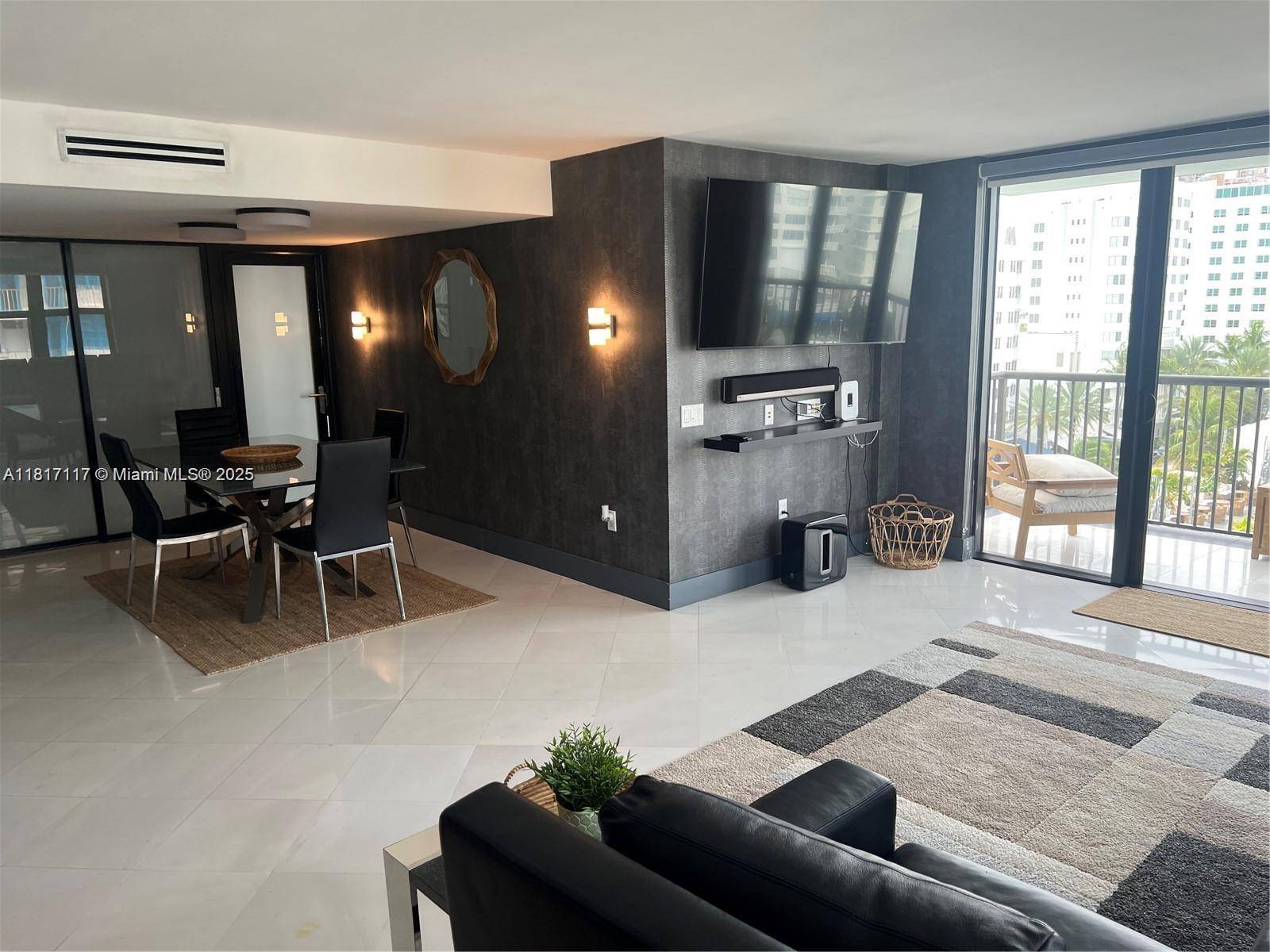 Miami Beach, FL 33139,1800 Collins #9D