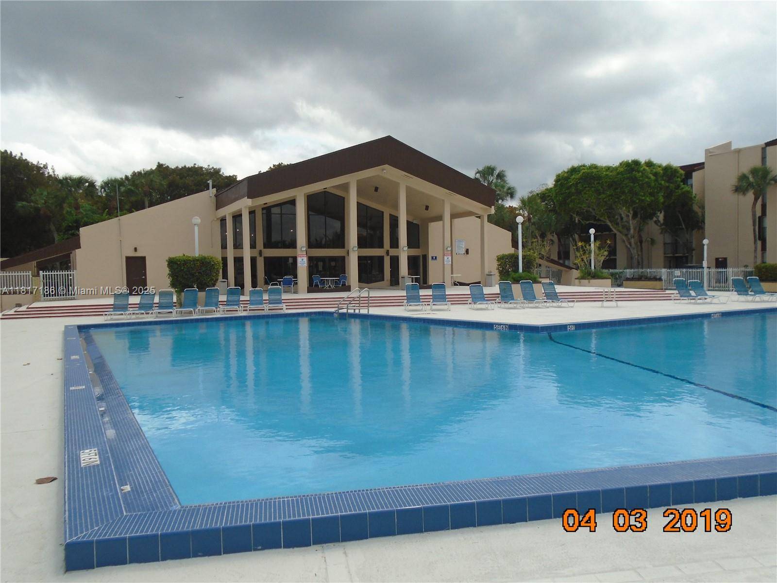 Miami, FL 33186,14501 N Kendall Dr #410H