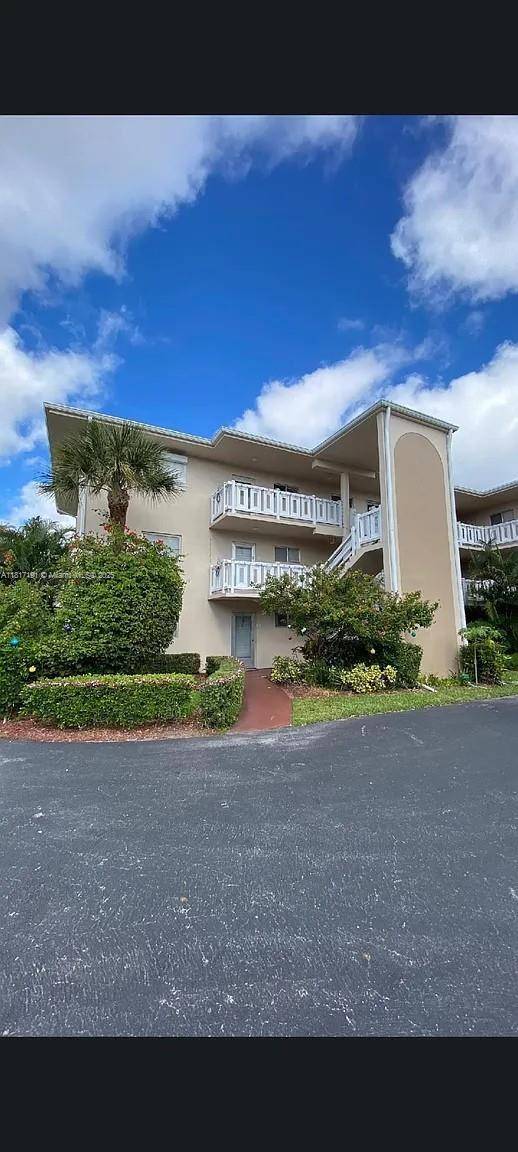 Lake Worth, FL 33461,2640 S Garden Dr S #301