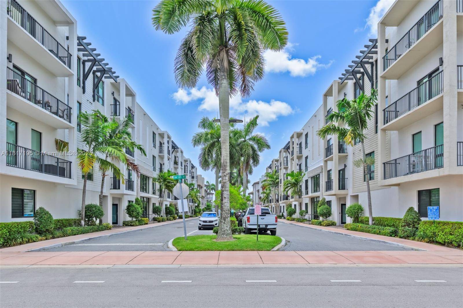 Doral, FL 33166,4740 NW 84th Ct #38