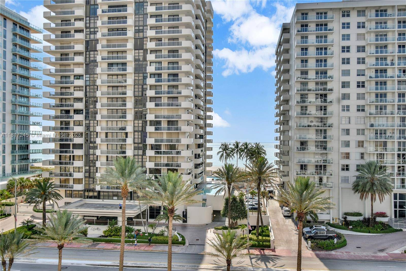 Miami Beach, FL 33140,5700 Collins Ave #7A