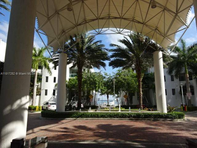 North Bay Village, FL 33141,7900 Harbor Island Dr #817