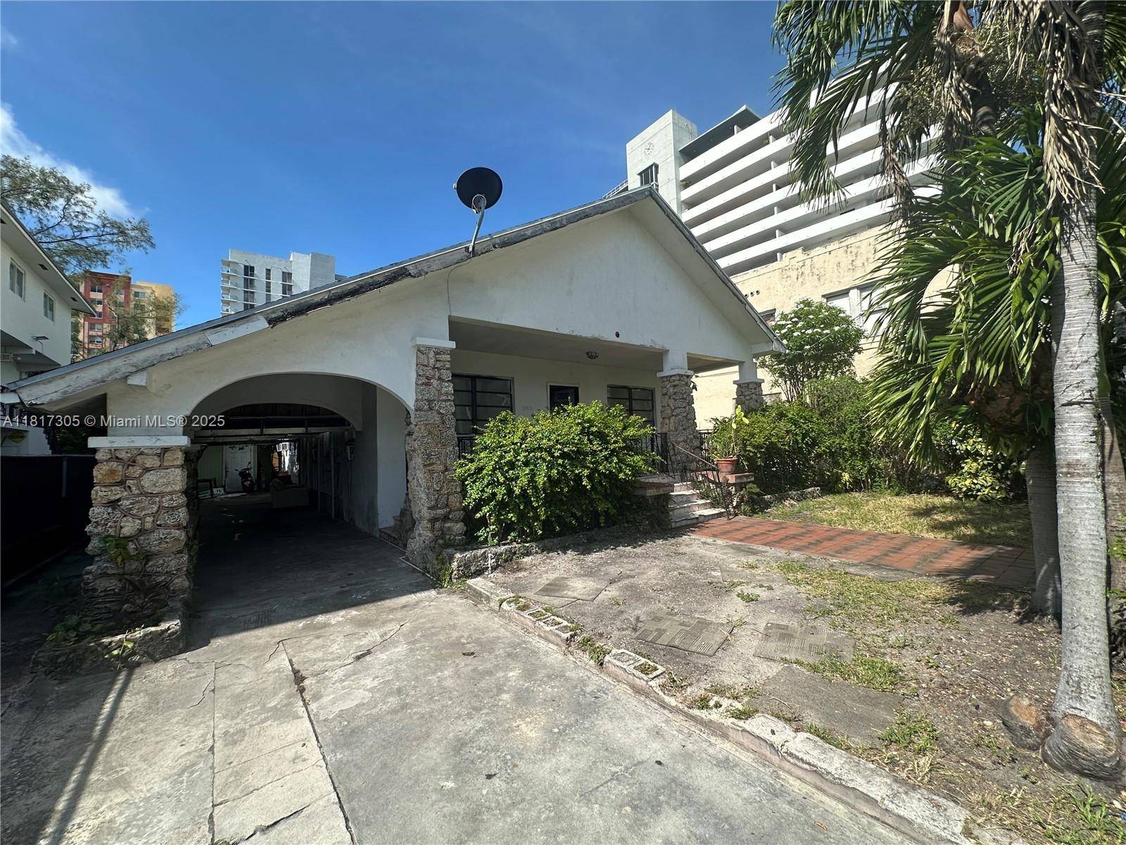 Miami, FL 33128,566 NW 1st St