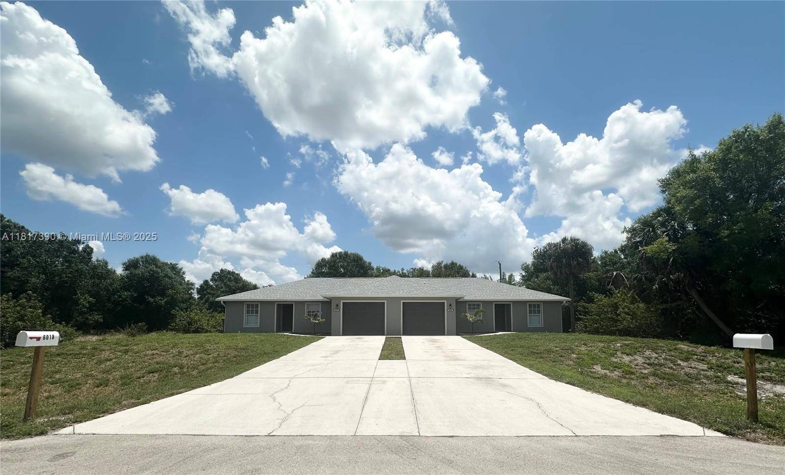 Fort Myers, FL 33905,6016 Lacota Ave #6016