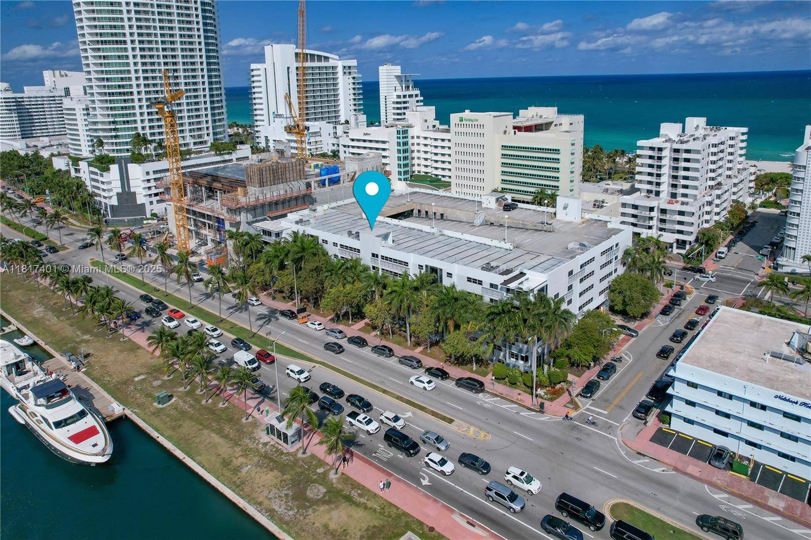 Miami Beach, FL 33140,4332 Collins Ave #204