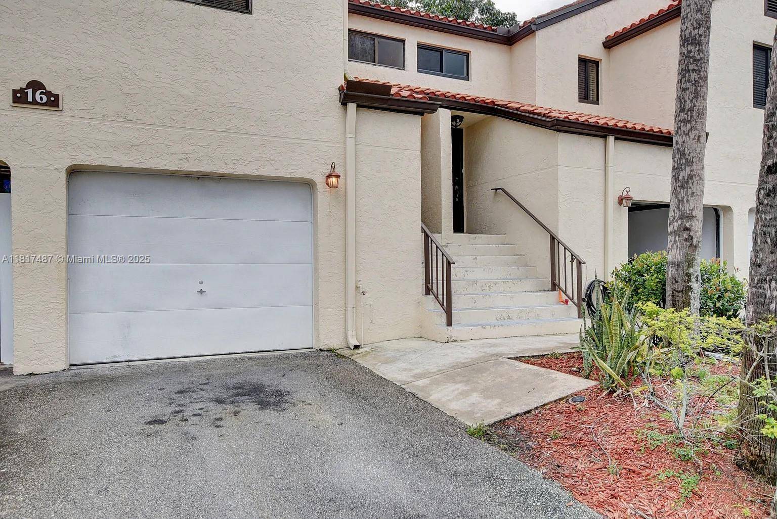 Boynton Beach, FL 33426,16 Via De Casas Sur #201