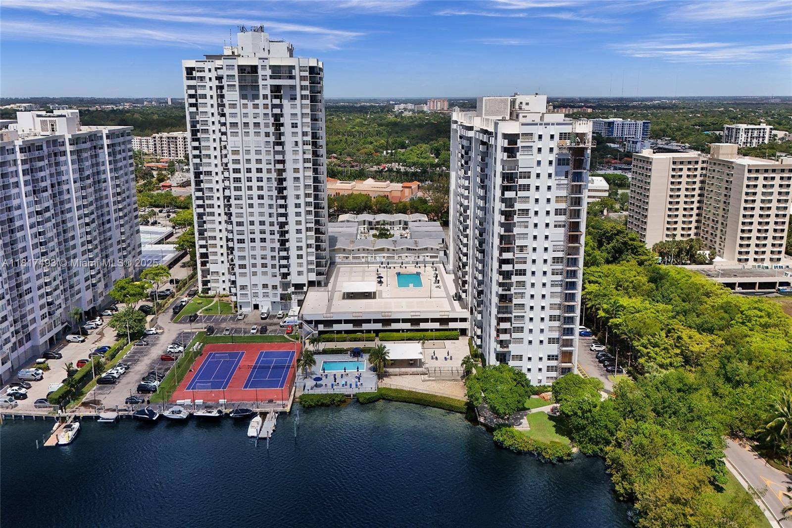 Aventura, FL 33160,2780 NE 183rd St #501