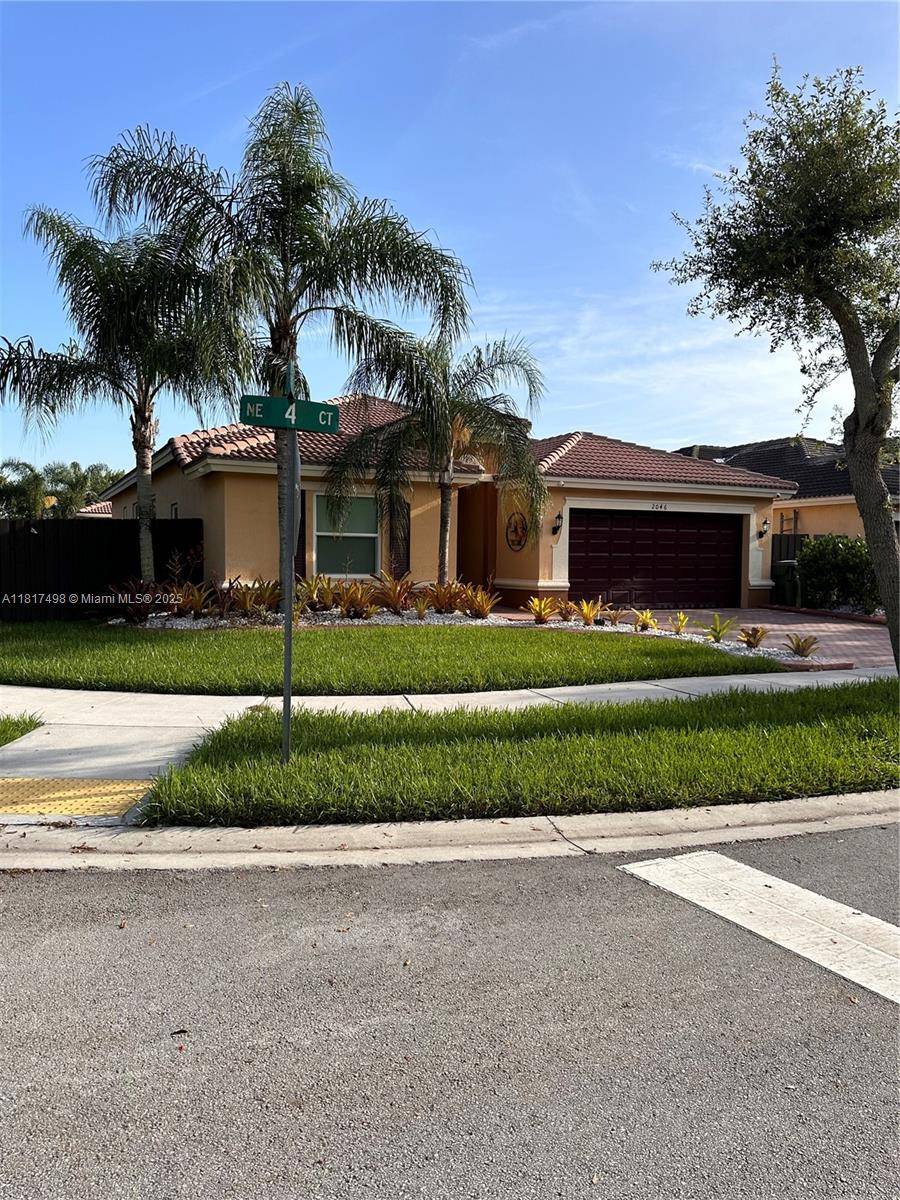 Homestead, FL 33033,2046 NE 4th Ct