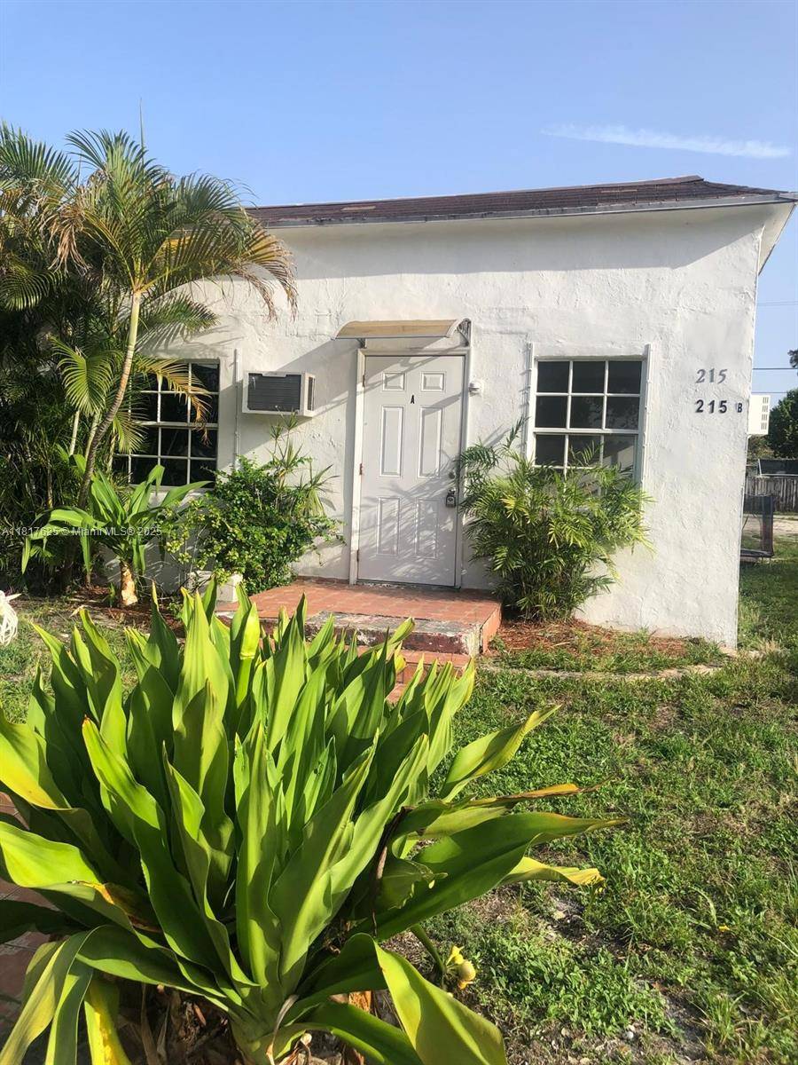 Dania Beach, FL 33004,215 SW 11th St #A