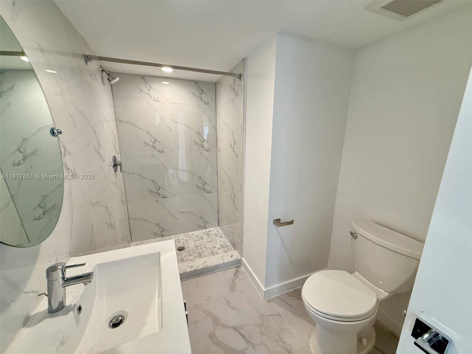 Miami Beach, FL 33139,1552 Euclid Ave #6