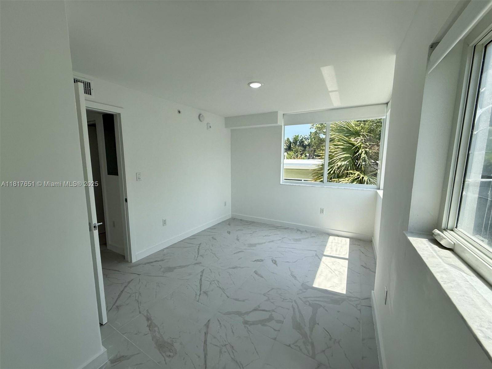 Miami Beach, FL 33139,1552 Euclid Ave #6