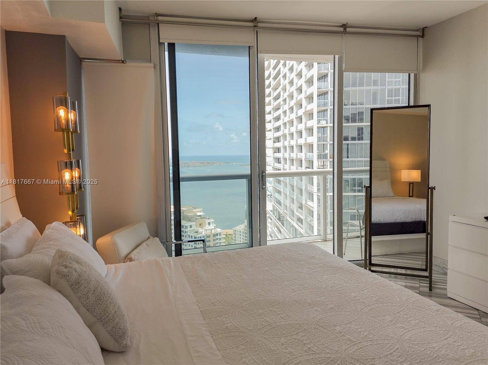 Miami, FL 33131,485 Brickell Ave #4711