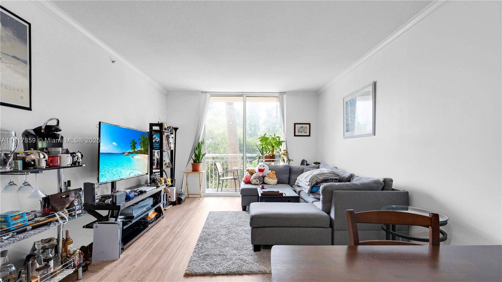 Miami, FL 33137,2000 N Bayshore Dr #218