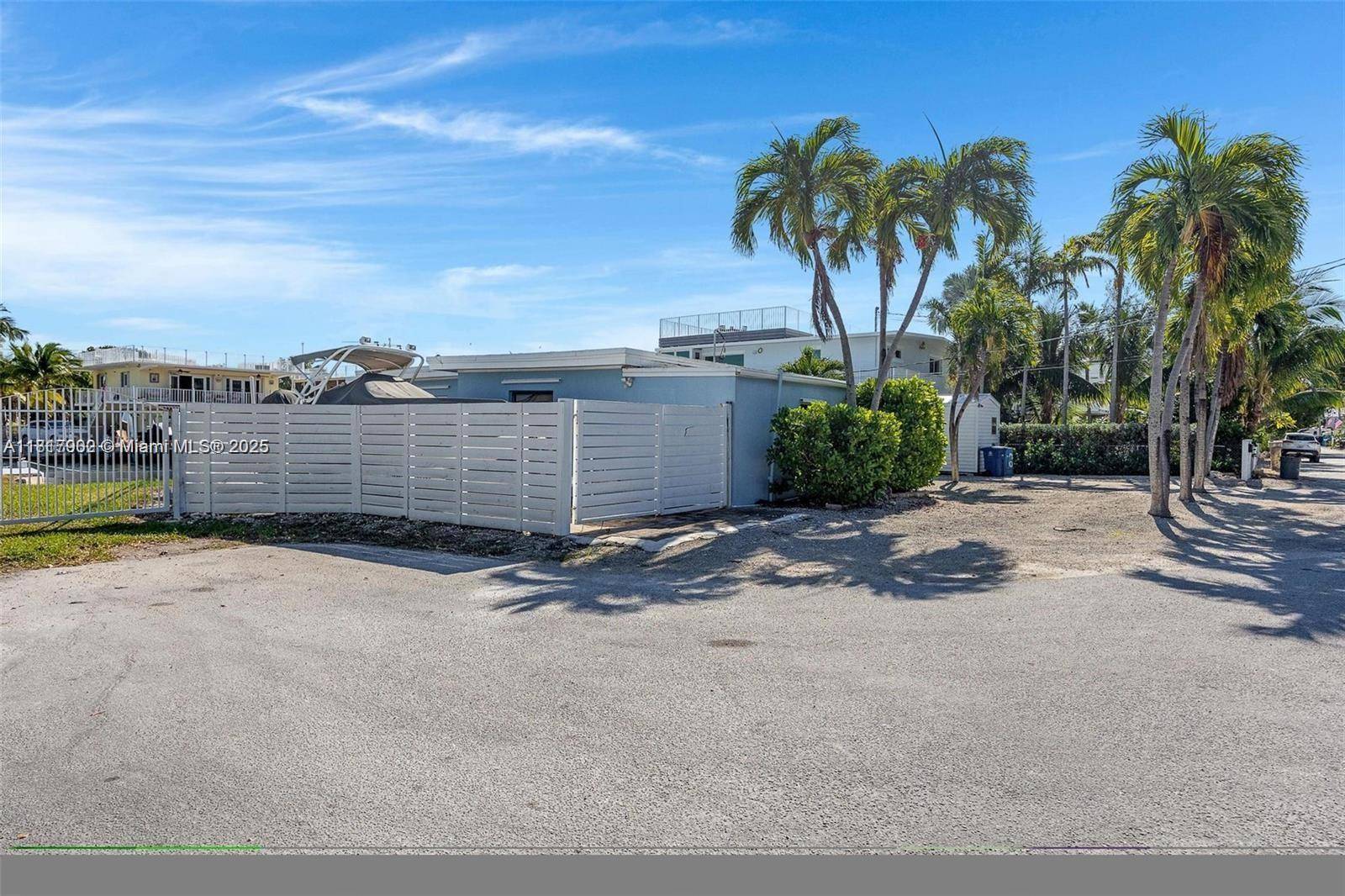 Key Largo, FL 33037,230 Jolly Roger Dr