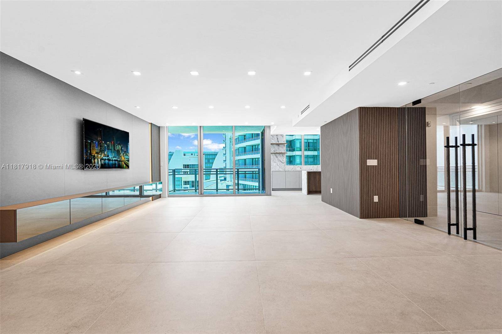 Hollywood, FL 33019,3535 S Ocean Drive #1003