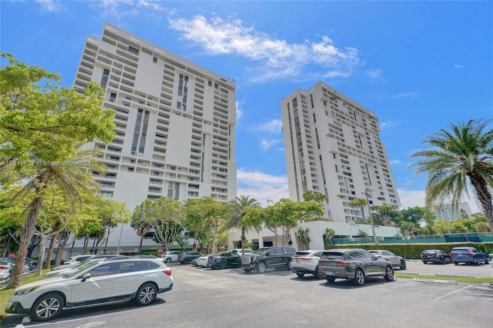 Aventura, FL 33180,20225 NE 34th Ct #1014