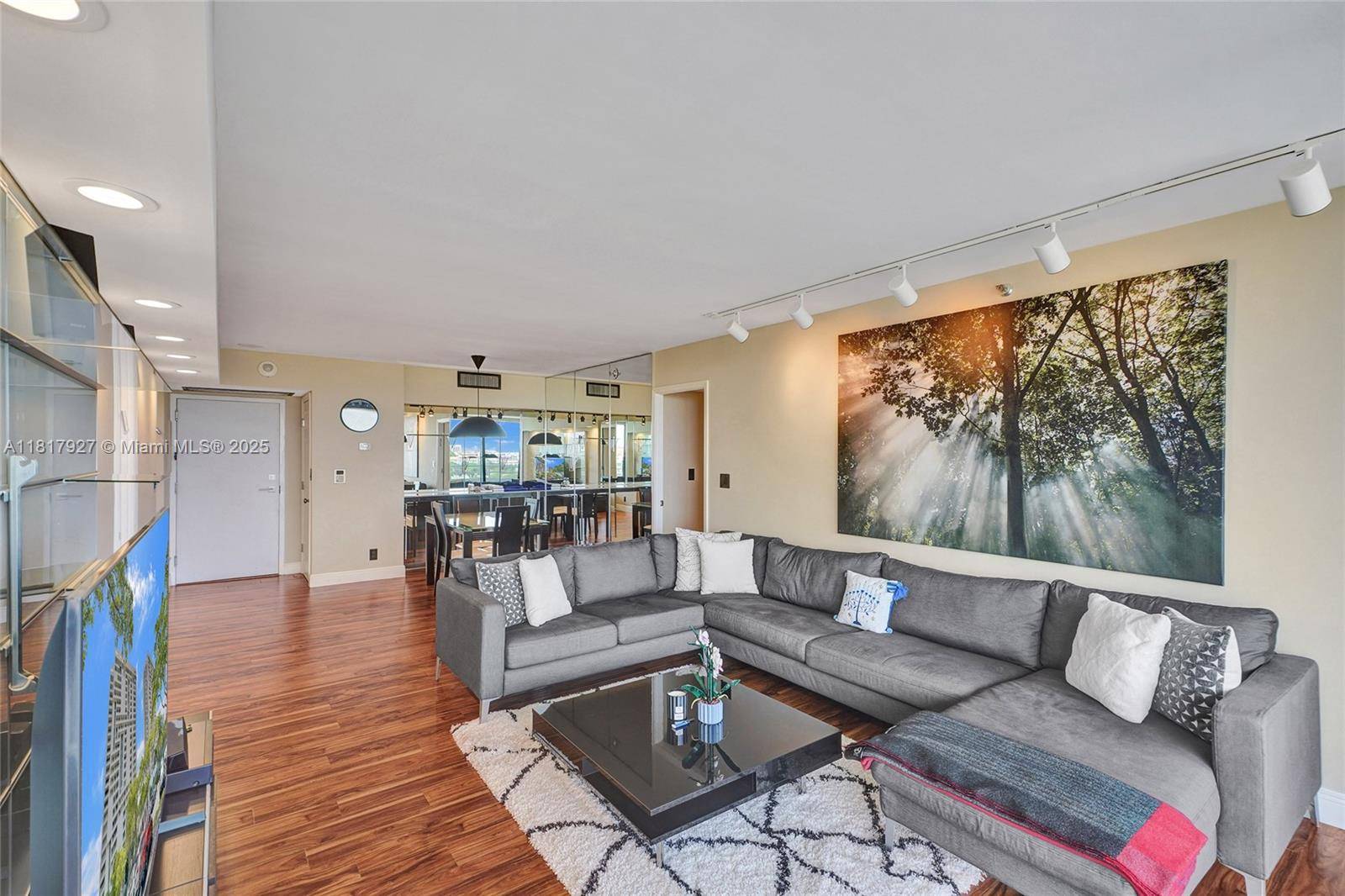 Aventura, FL 33180,20225 NE 34th Ct #1014